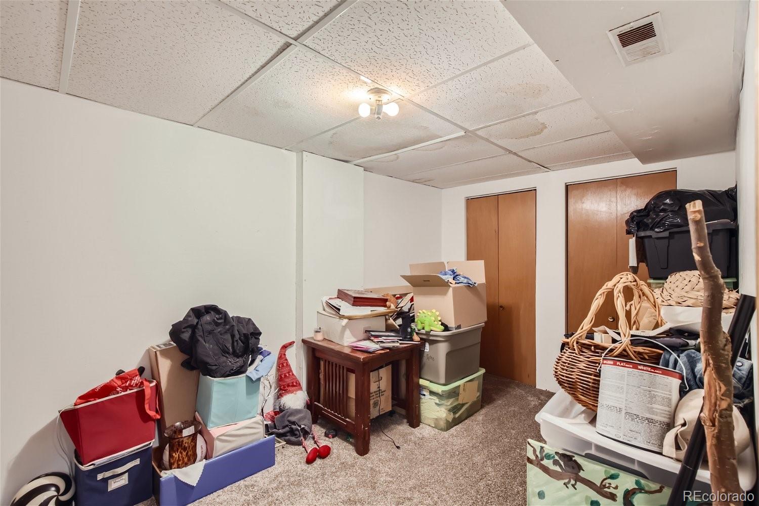 277 W Delaware Circle