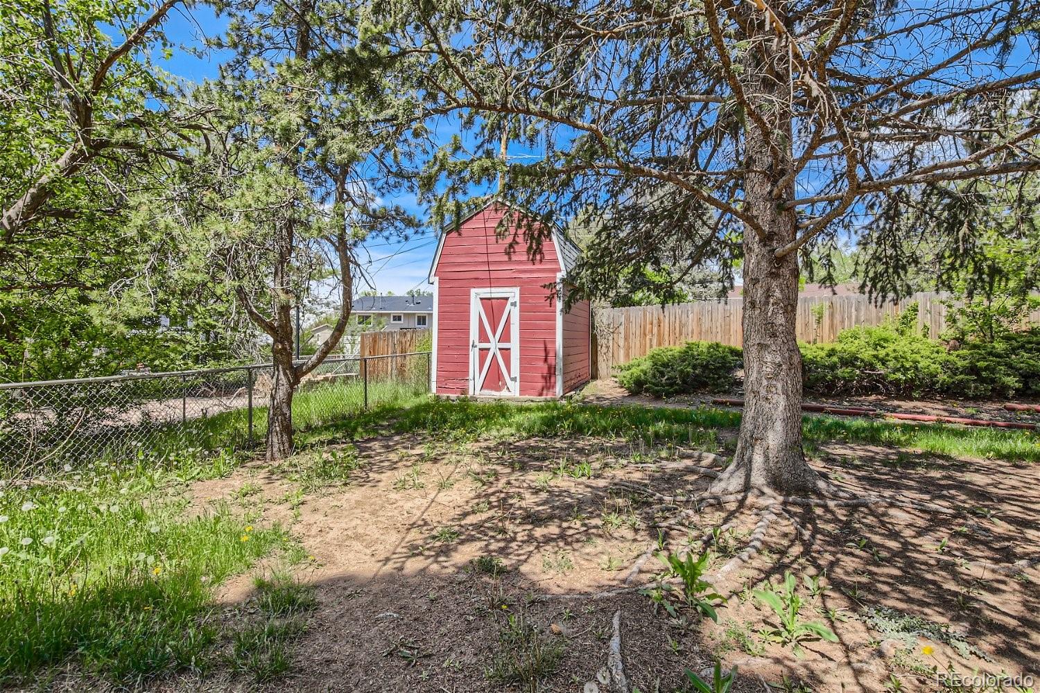 277 W Delaware Circle