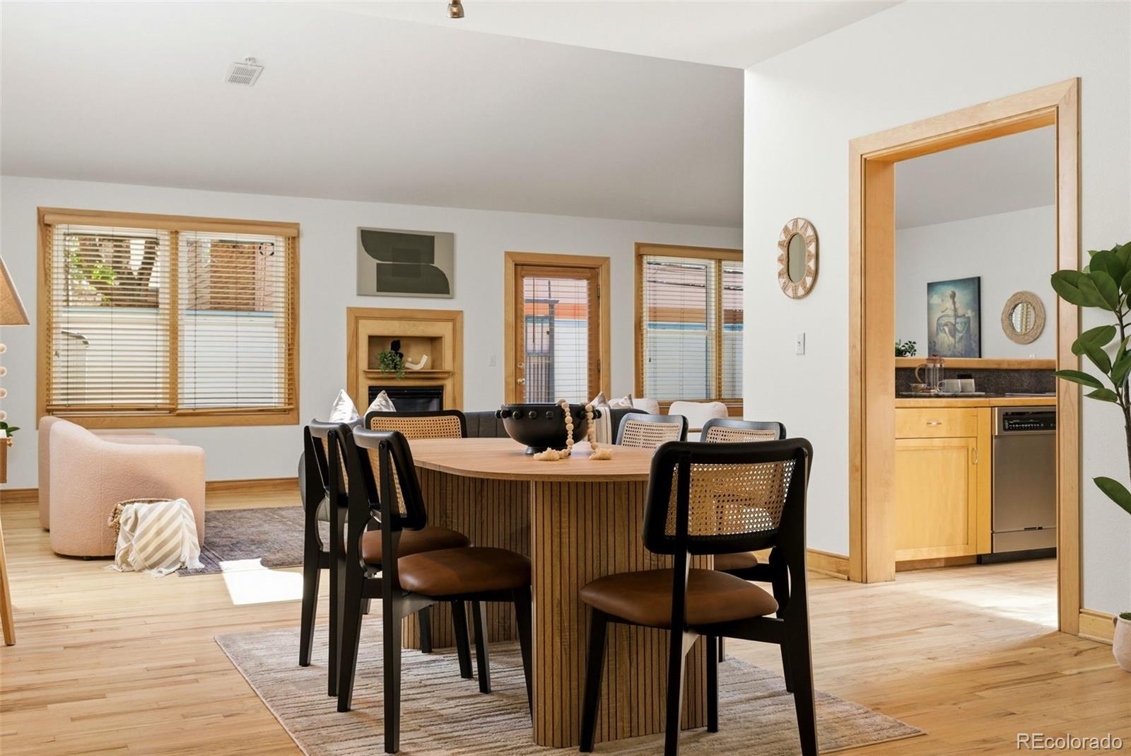 1034 N Logan Street Unit: 2S