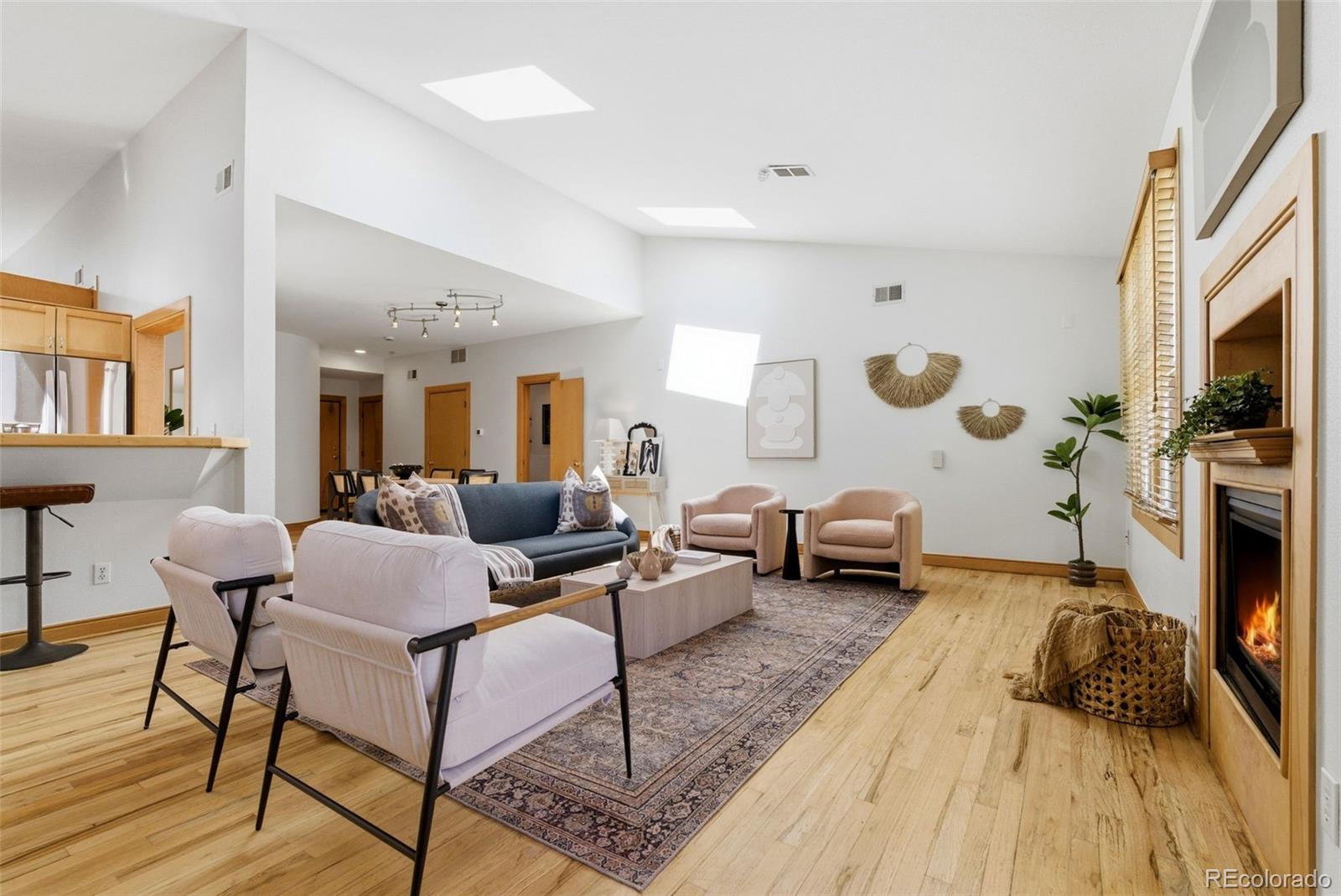 1034 N Logan Street Unit: 2S