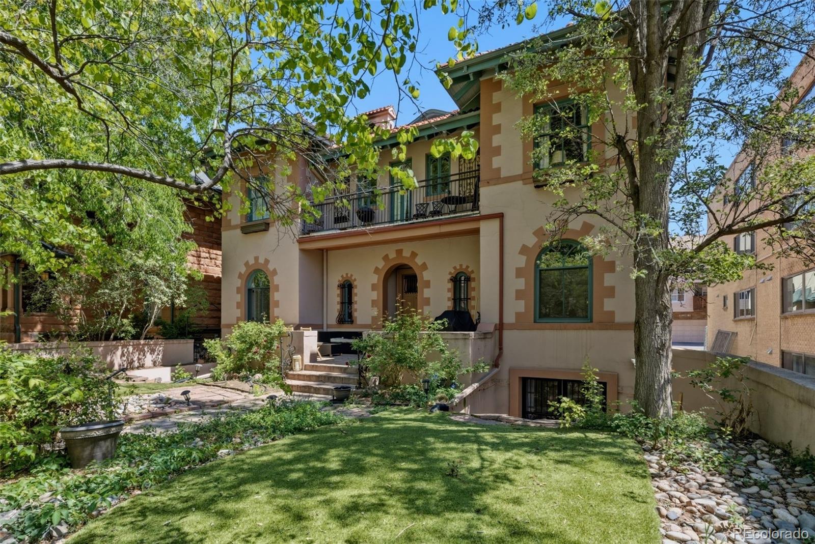1034 N Logan Street Unit: 2S
