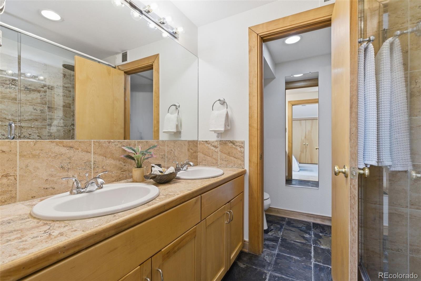 1034 N Logan Street Unit: 2S