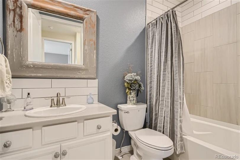 7800 Fraser River Circle