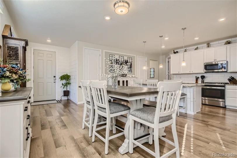 7800 Fraser River Circle