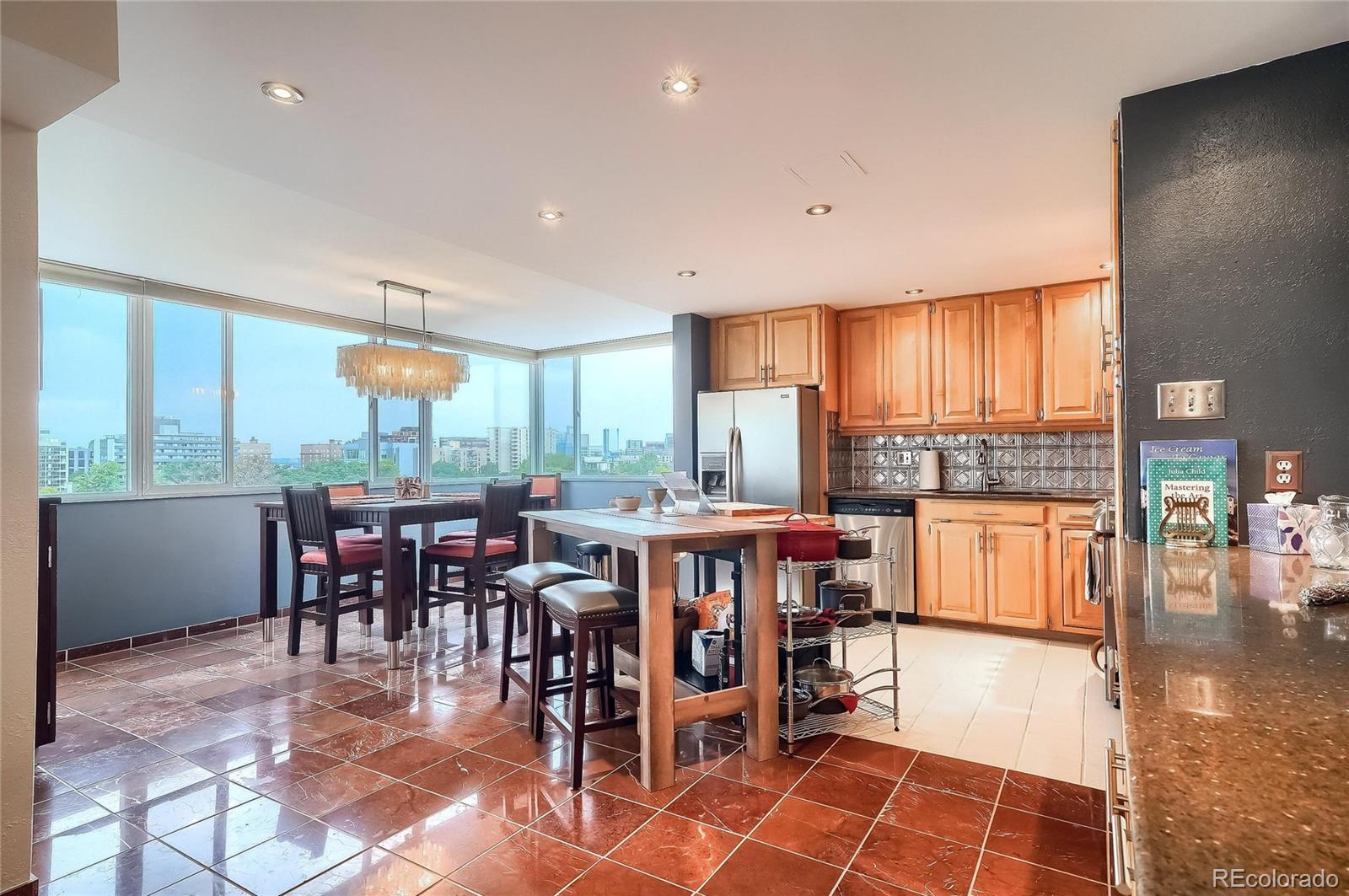 800 Washington Street Unit: 709
