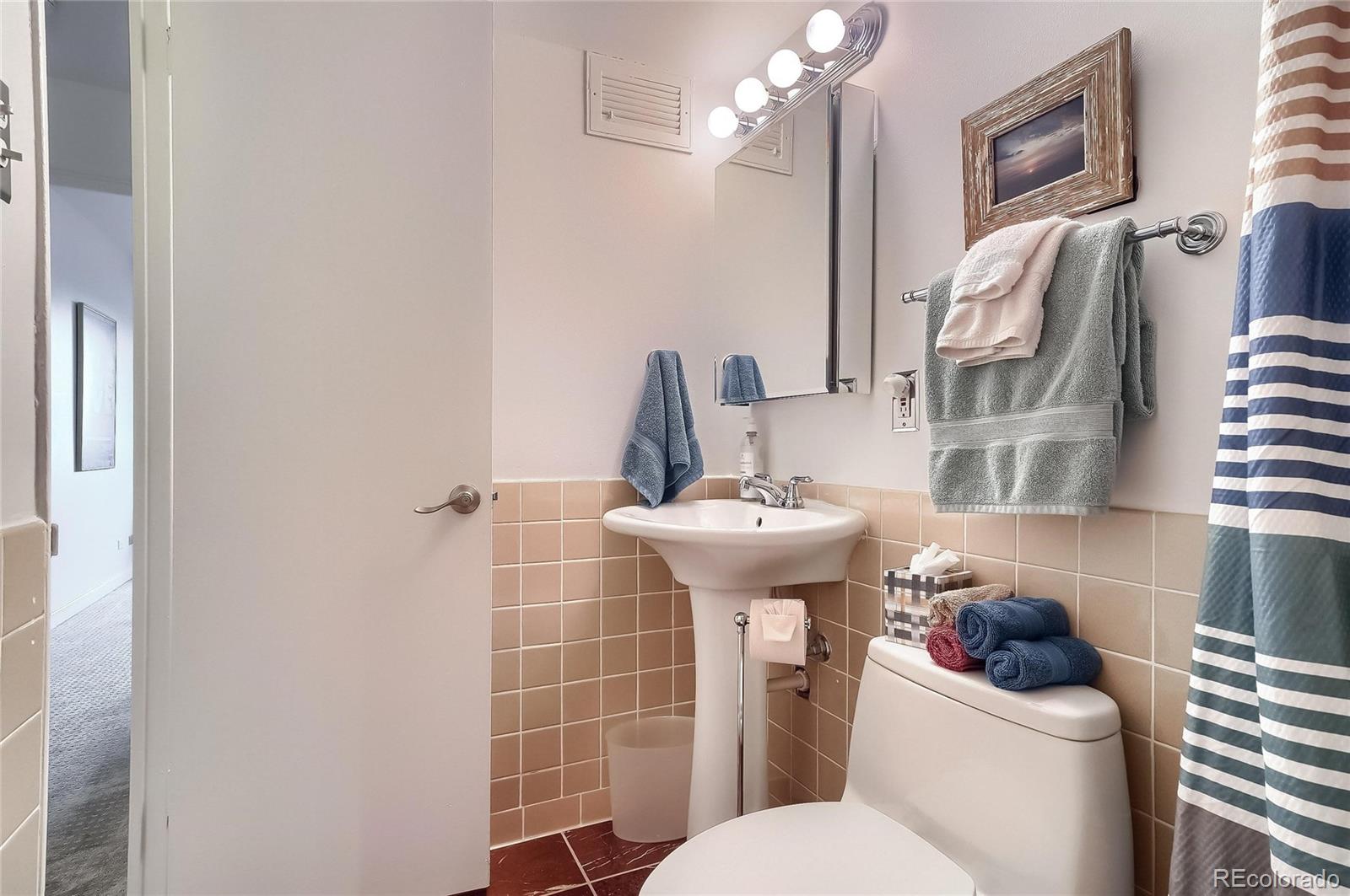 800 Washington Street Unit: 709