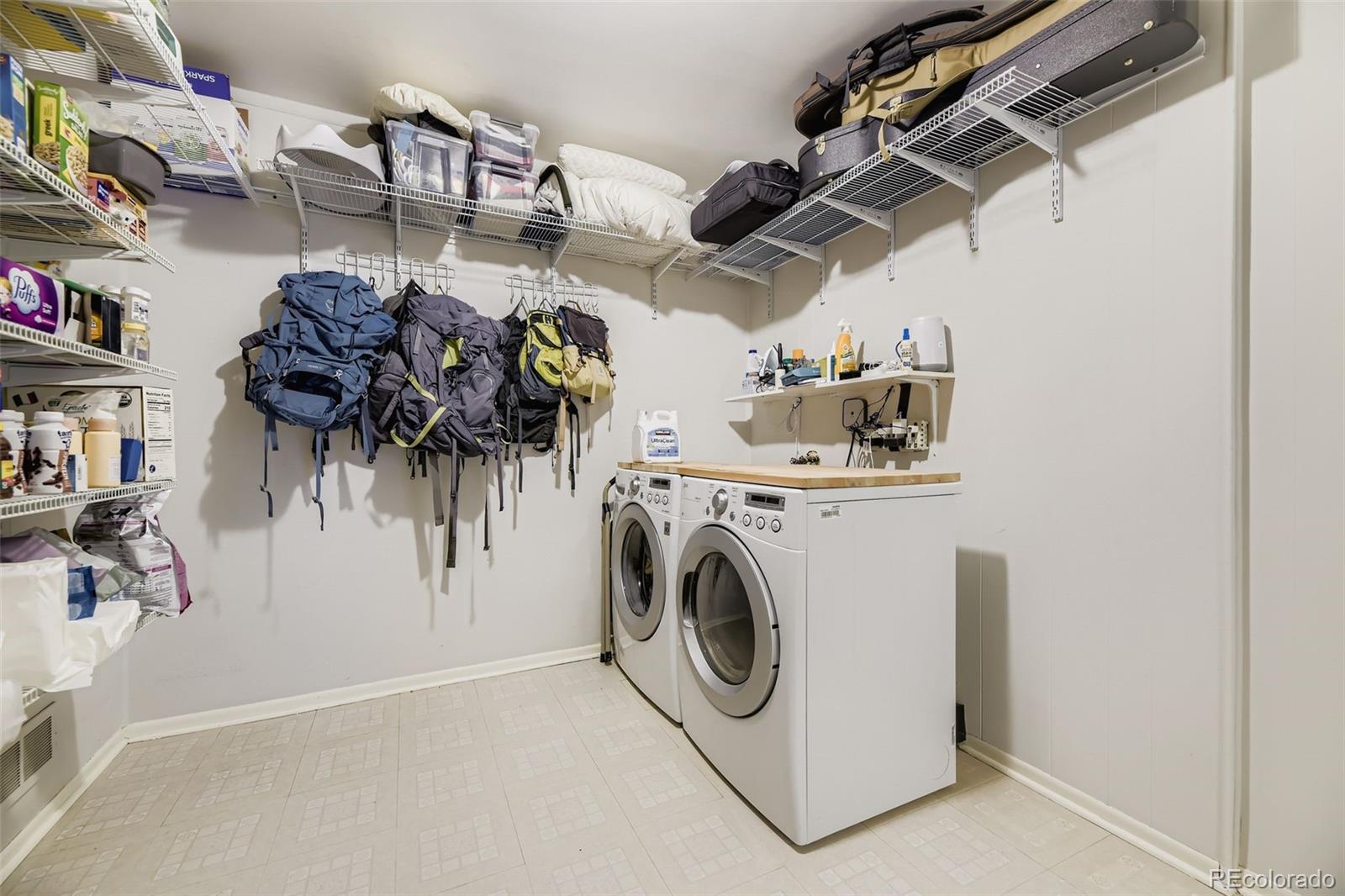 3025 S Corona Street