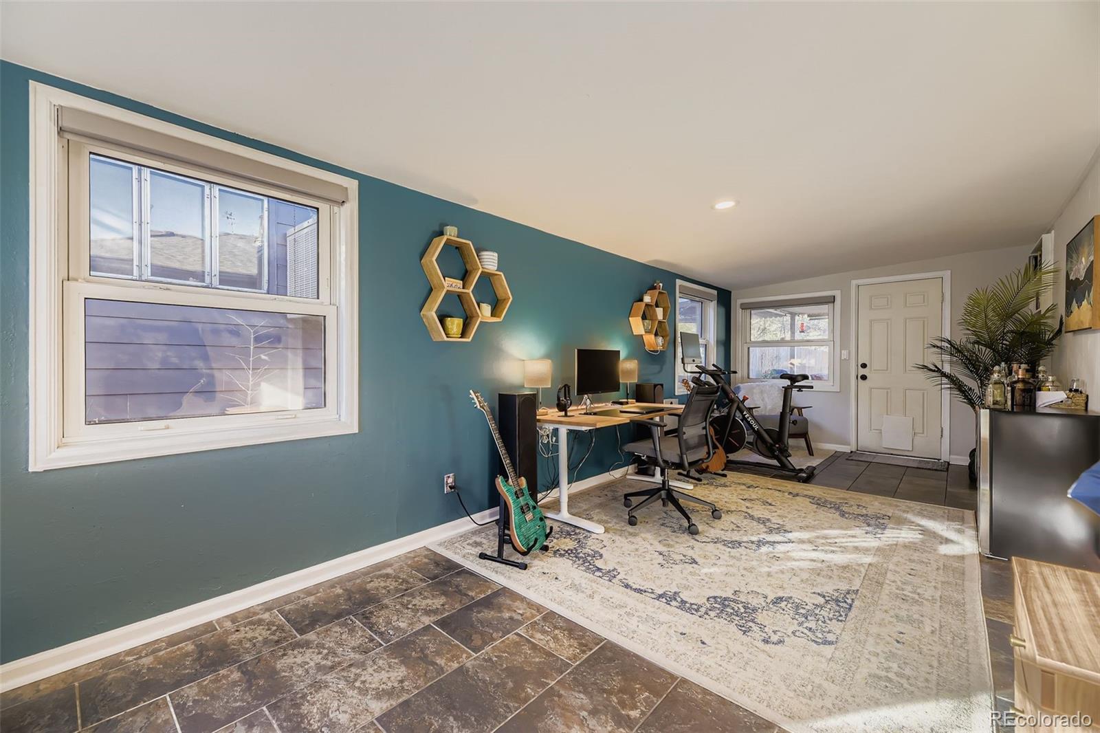 3025 S Corona Street