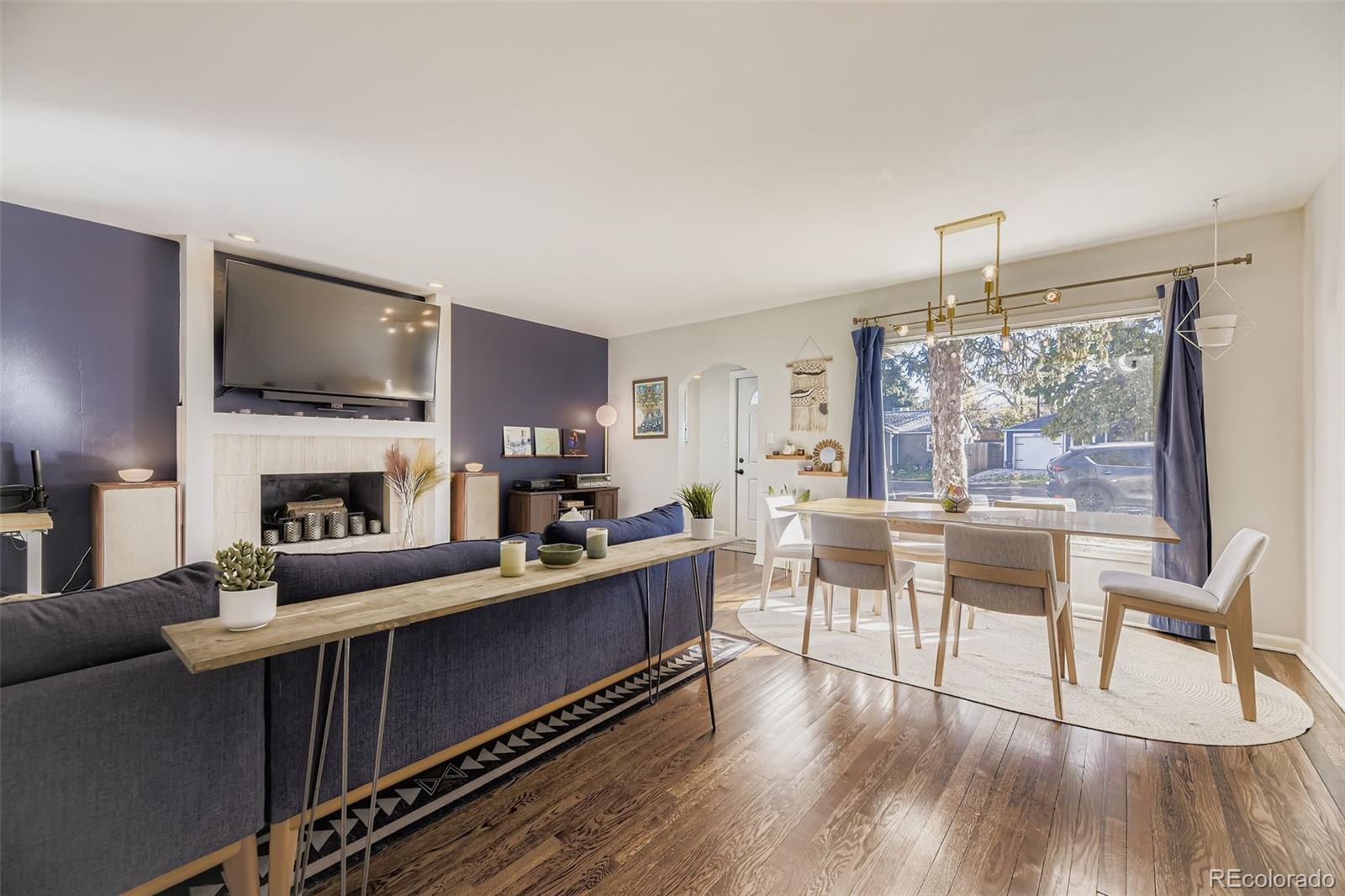 3025 S Corona Street