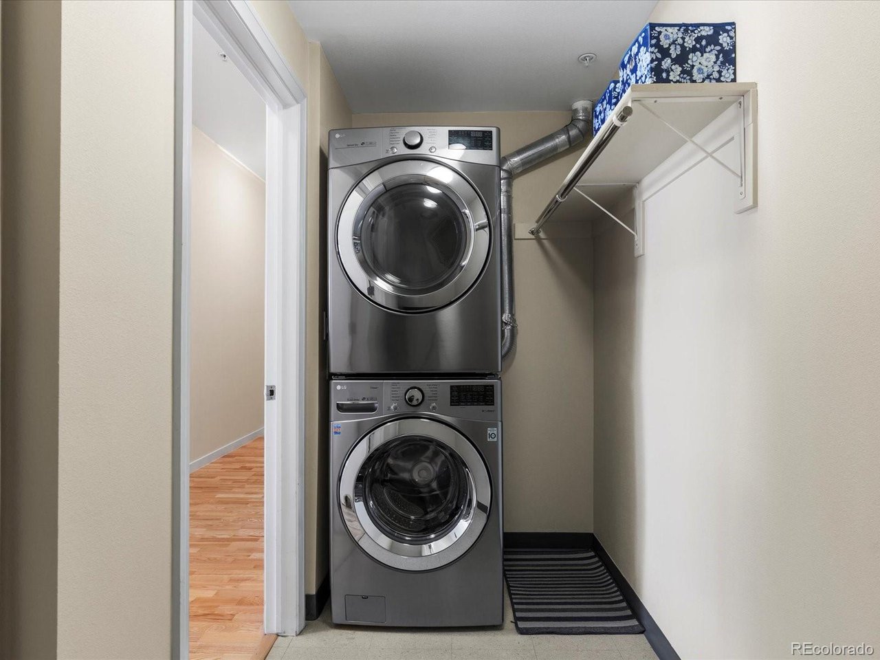 1440 Little Raven St 401