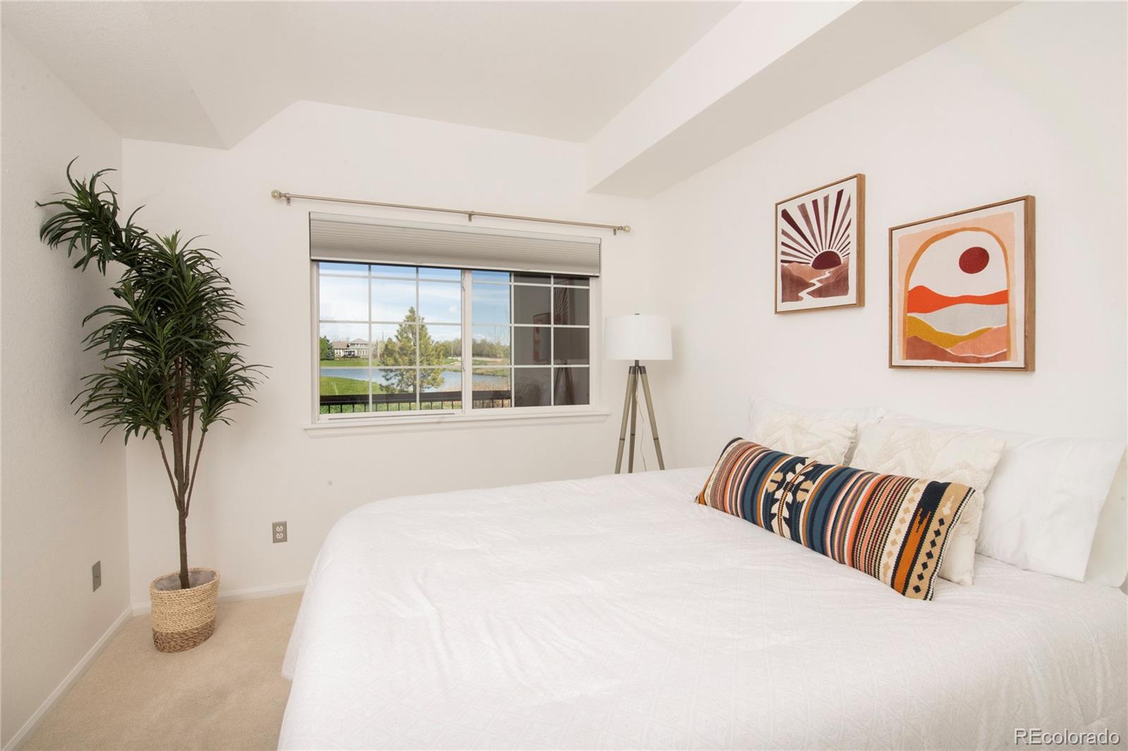1703 Whitehall Drive Unit: 1E