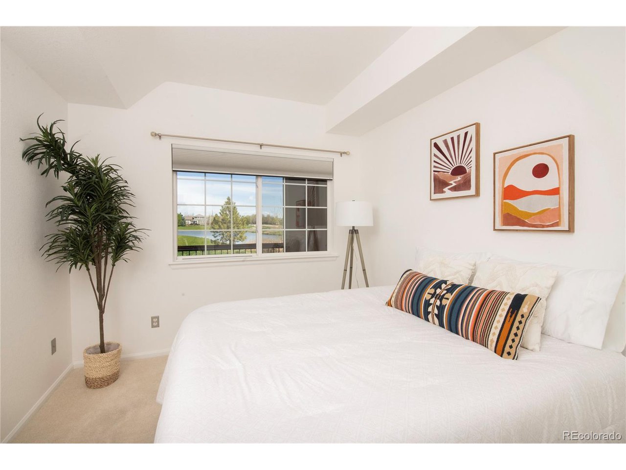 1703 Whitehall Dr 1E