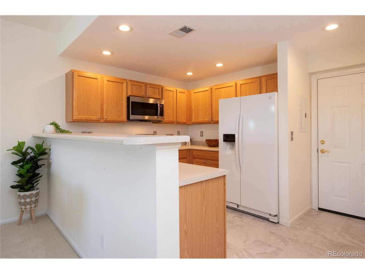 1703 Whitehall Dr 1E