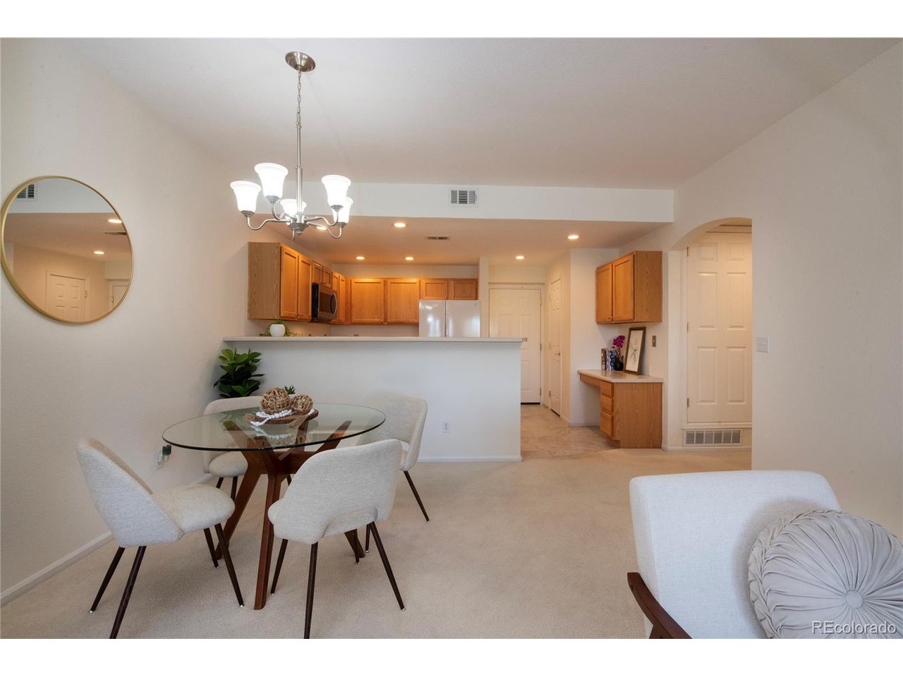 1703 Whitehall Dr 1E