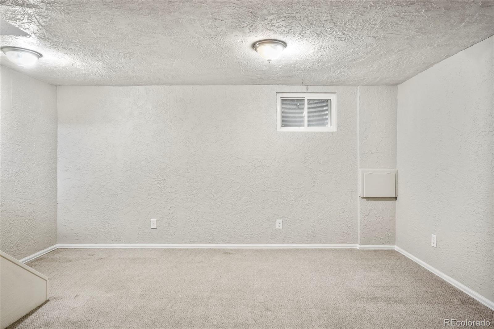 7039 S Webster Street Unit: J