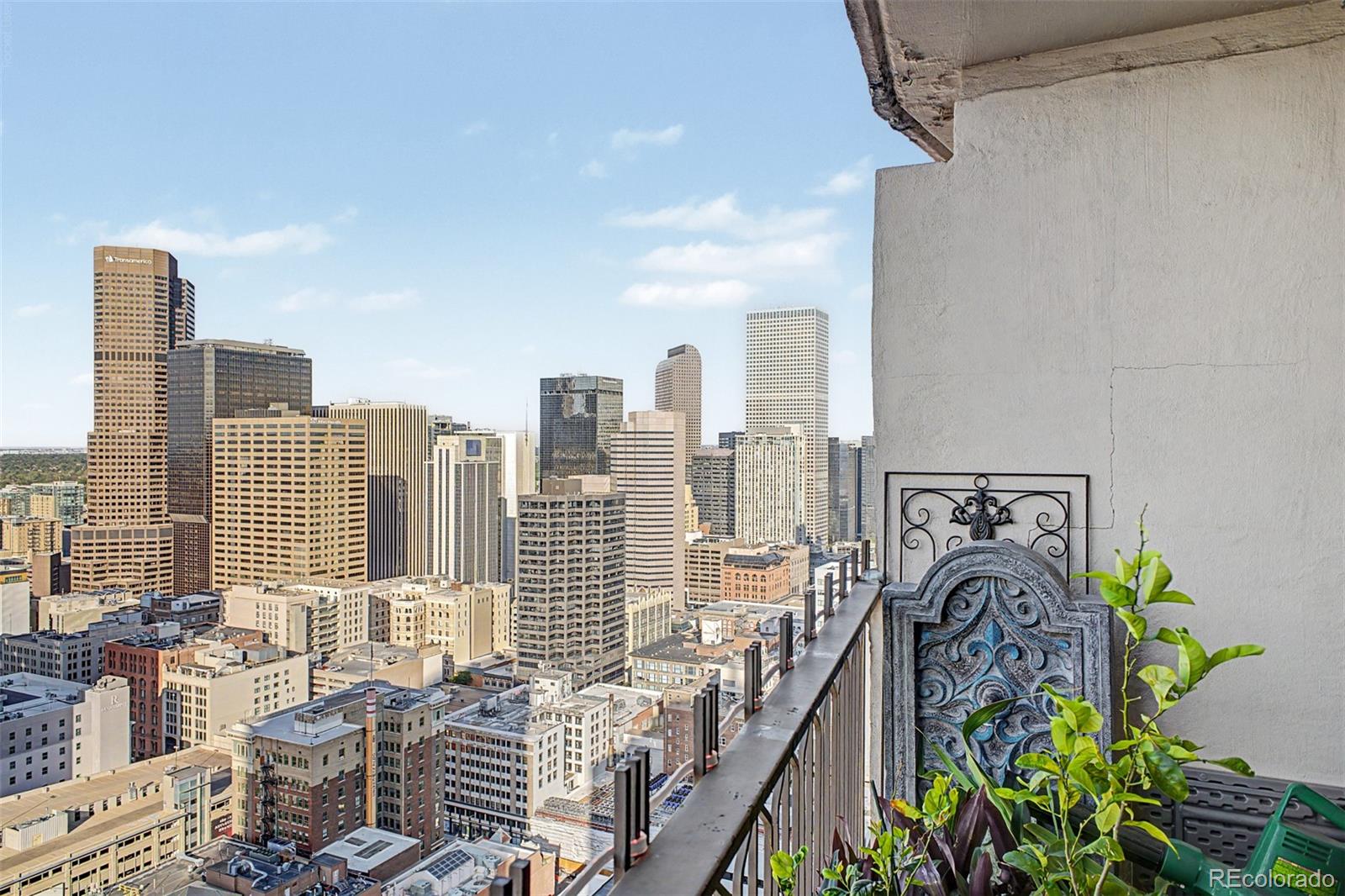 1020 15th Street Unit: 40E