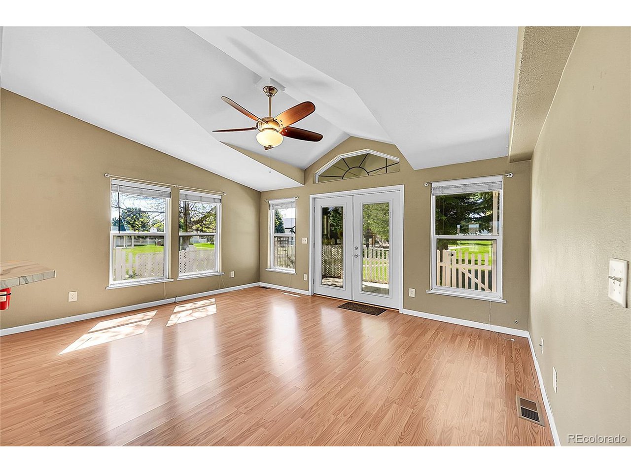 7870 Sunflower Green 151