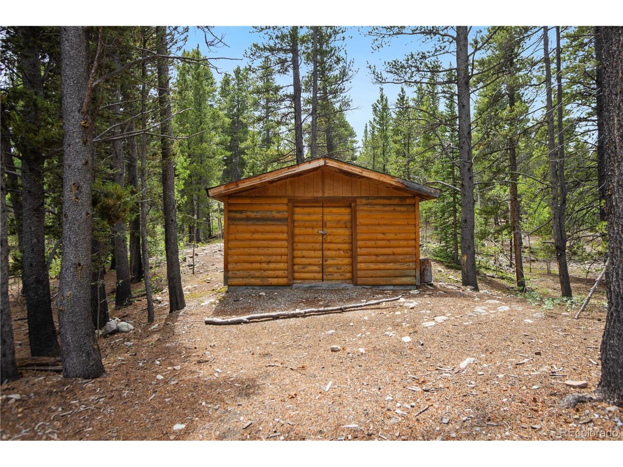 1141 Deer Trail Dr