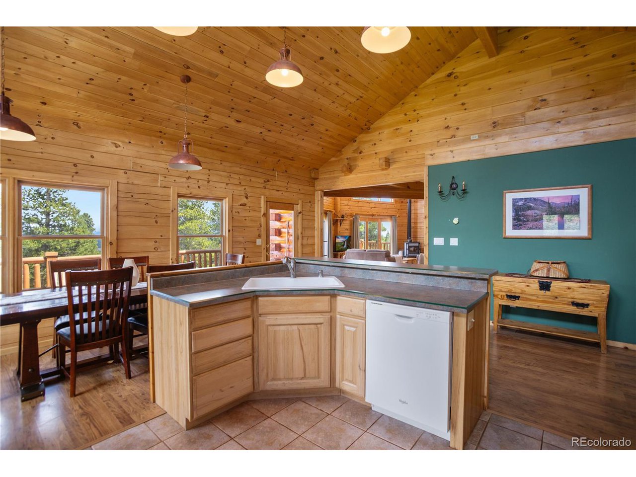 1141 Deer Trail Dr