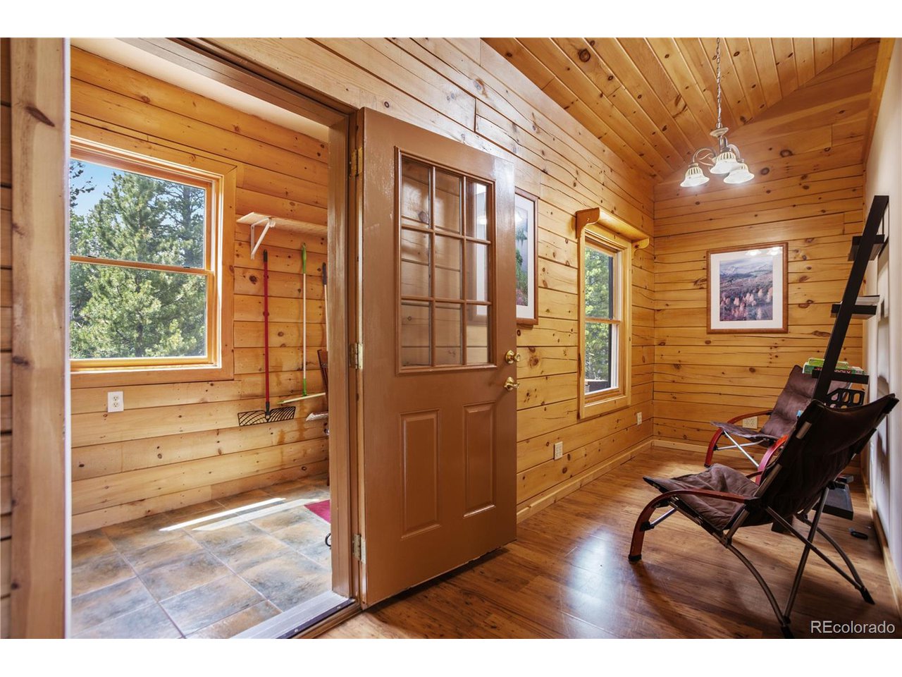 1141 Deer Trail Dr