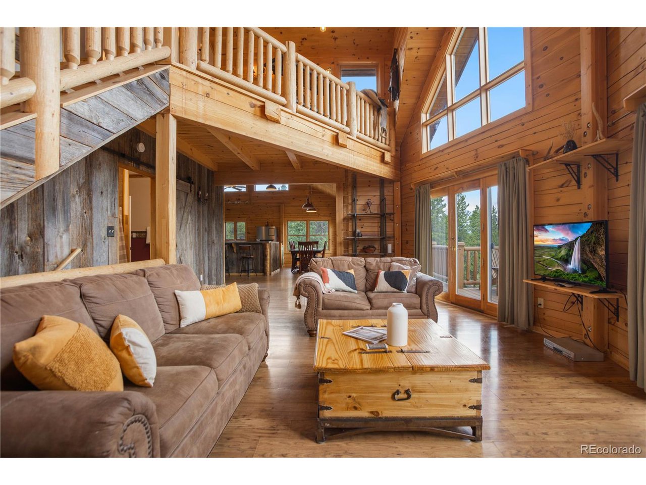 1141 Deer Trail Dr