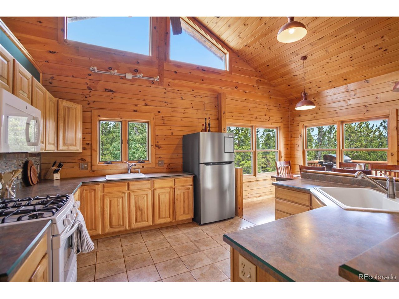 1141 Deer Trail Dr
