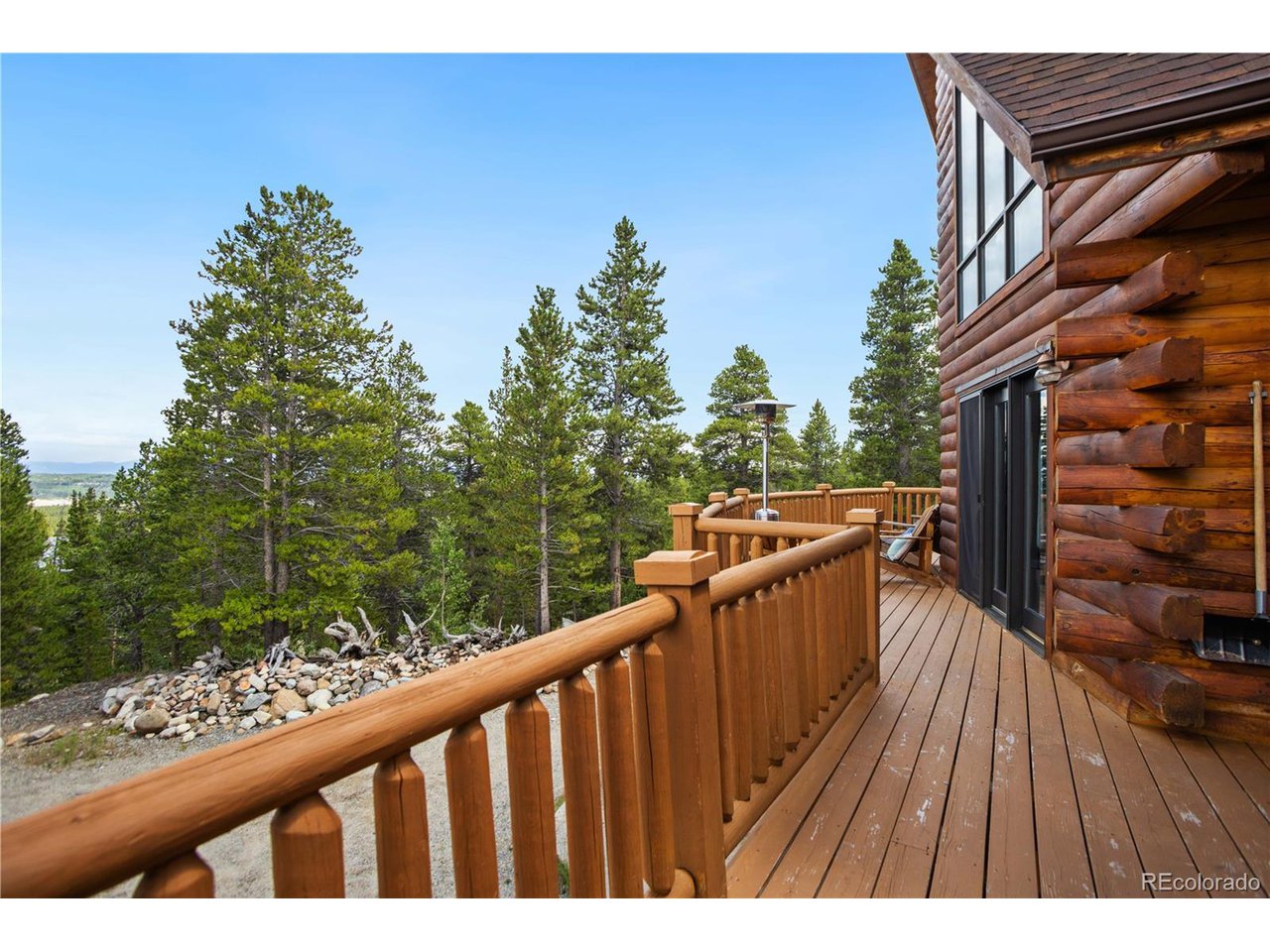 1141 Deer Trail Dr