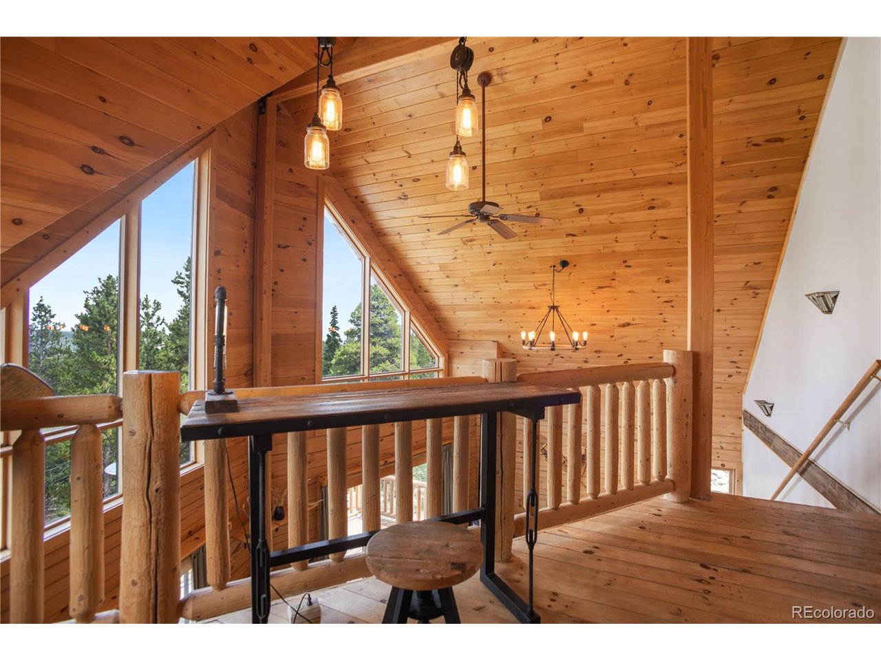 1141 Deer Trail Dr
