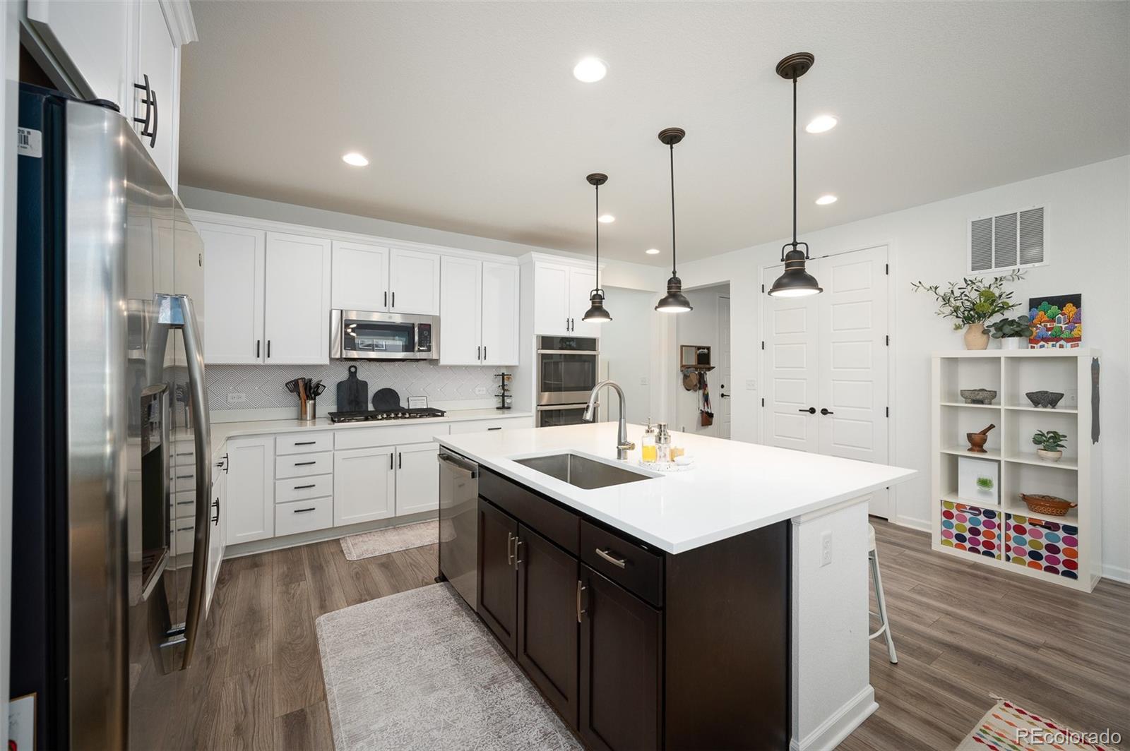 926 Twin Sisters Circle