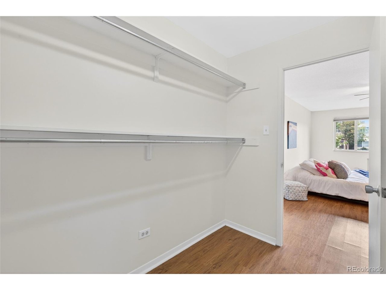 695 S Alton Way 9A