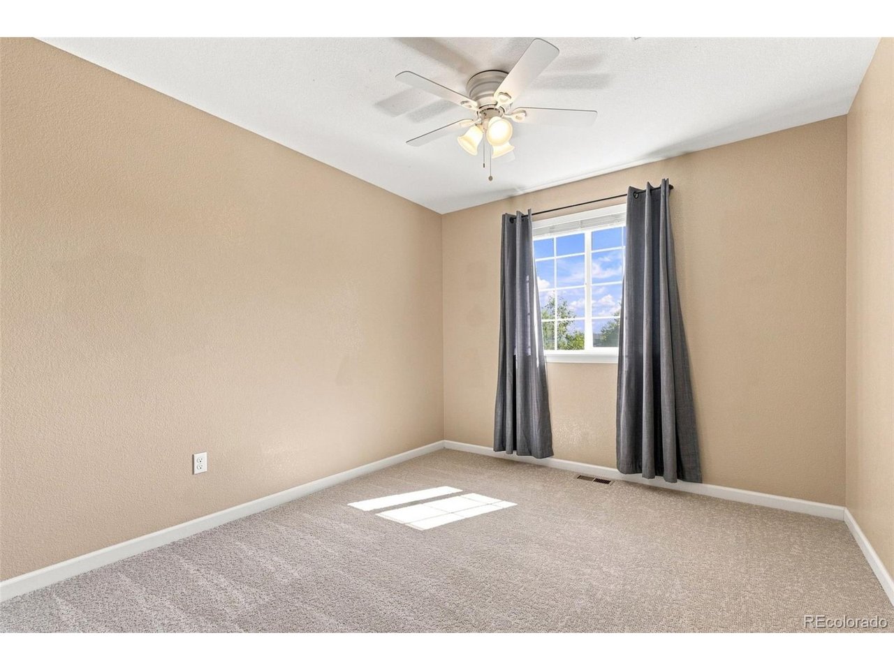 10046 Strathfield Ln