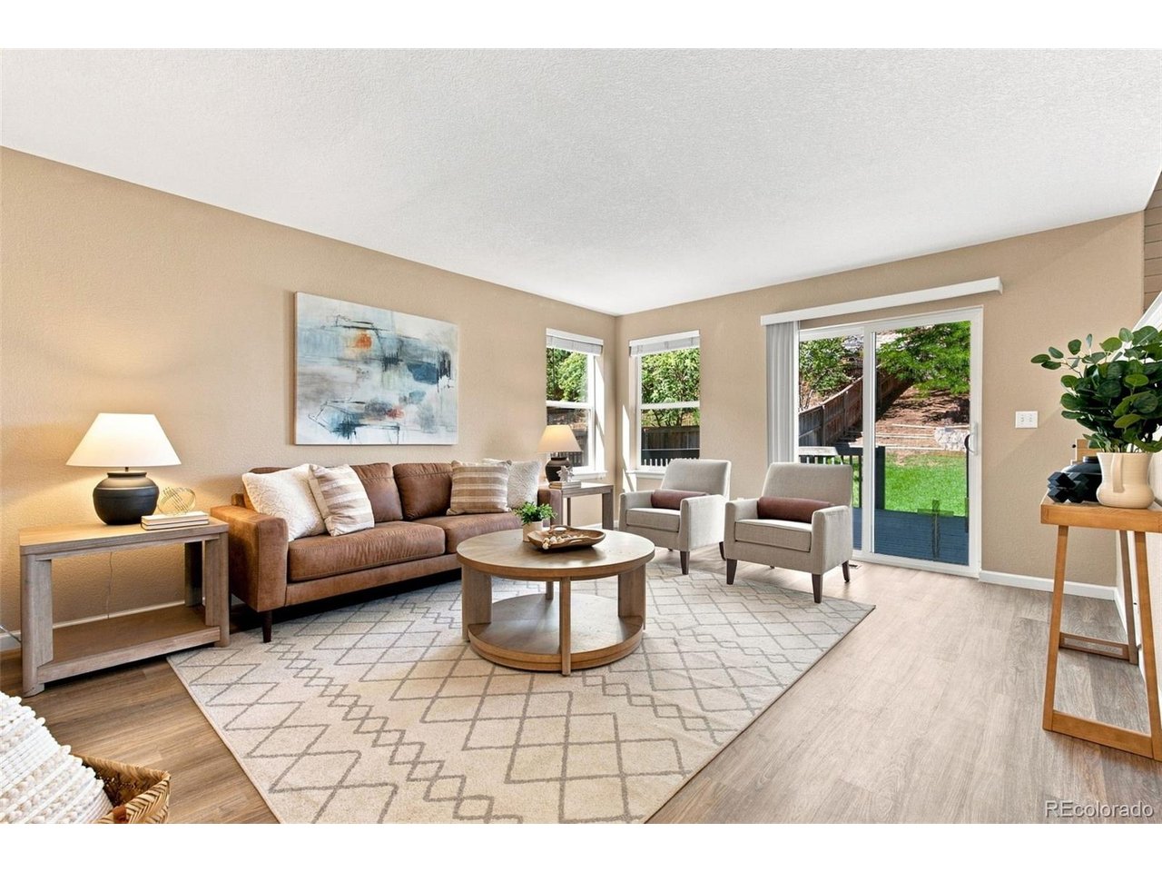 10046 Strathfield Ln