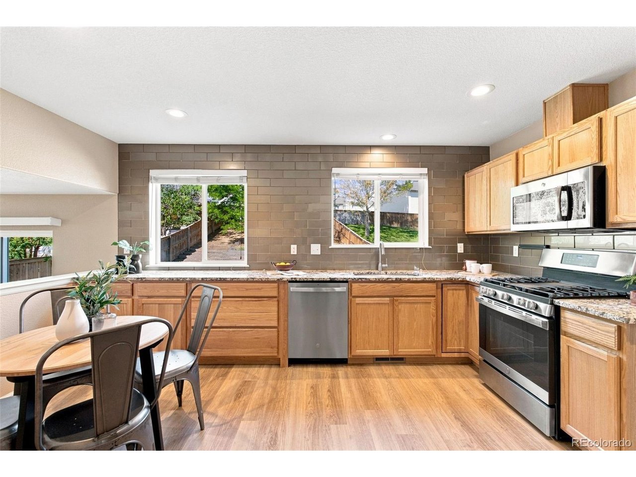 10046 Strathfield Ln