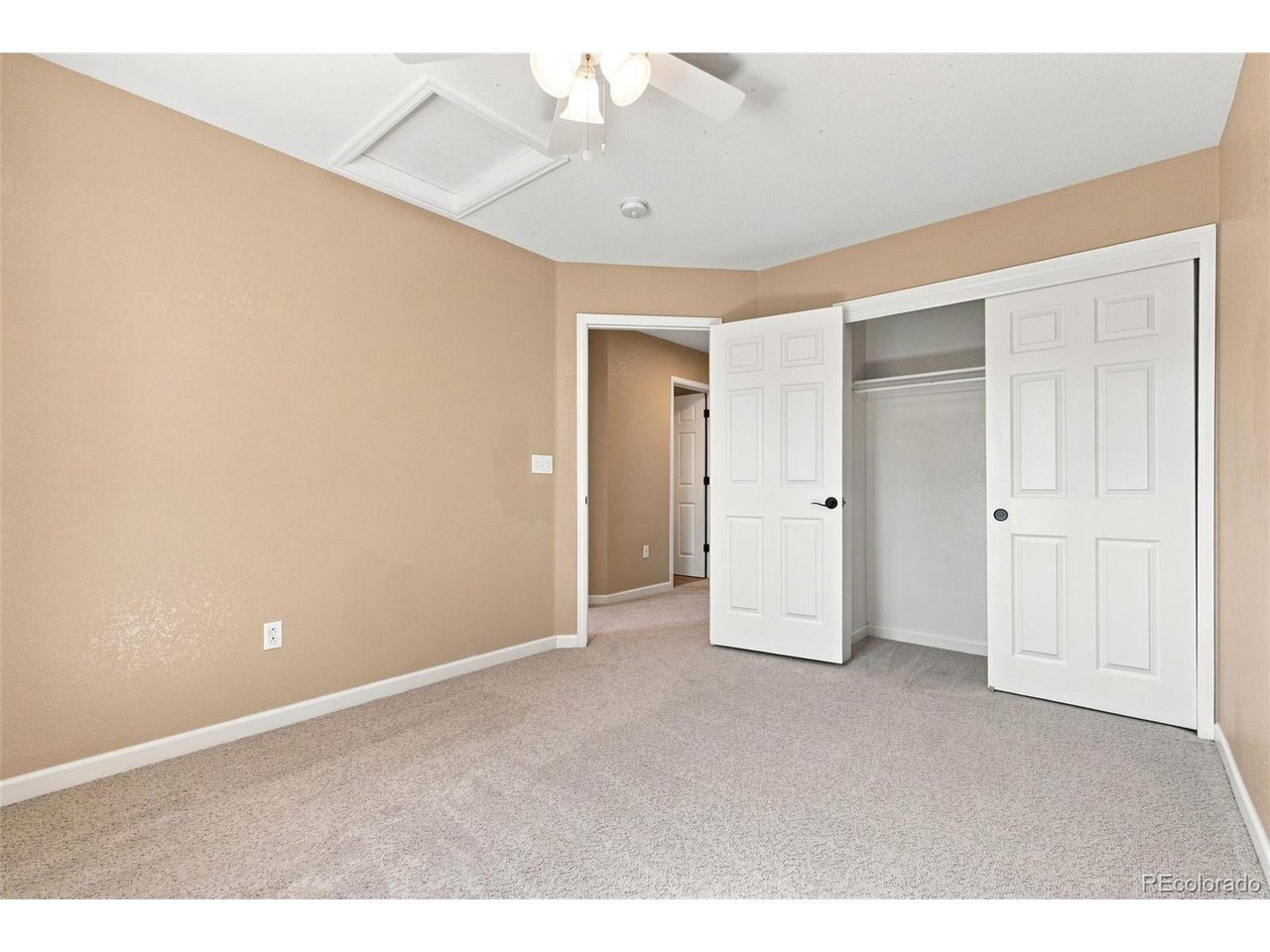 10046 Strathfield Ln