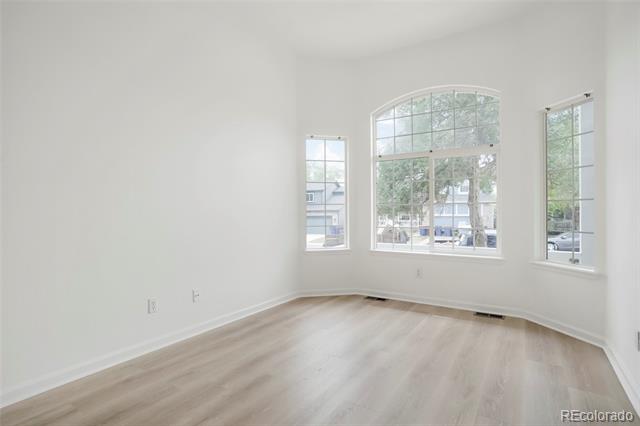 1305 W 12th Avenue
