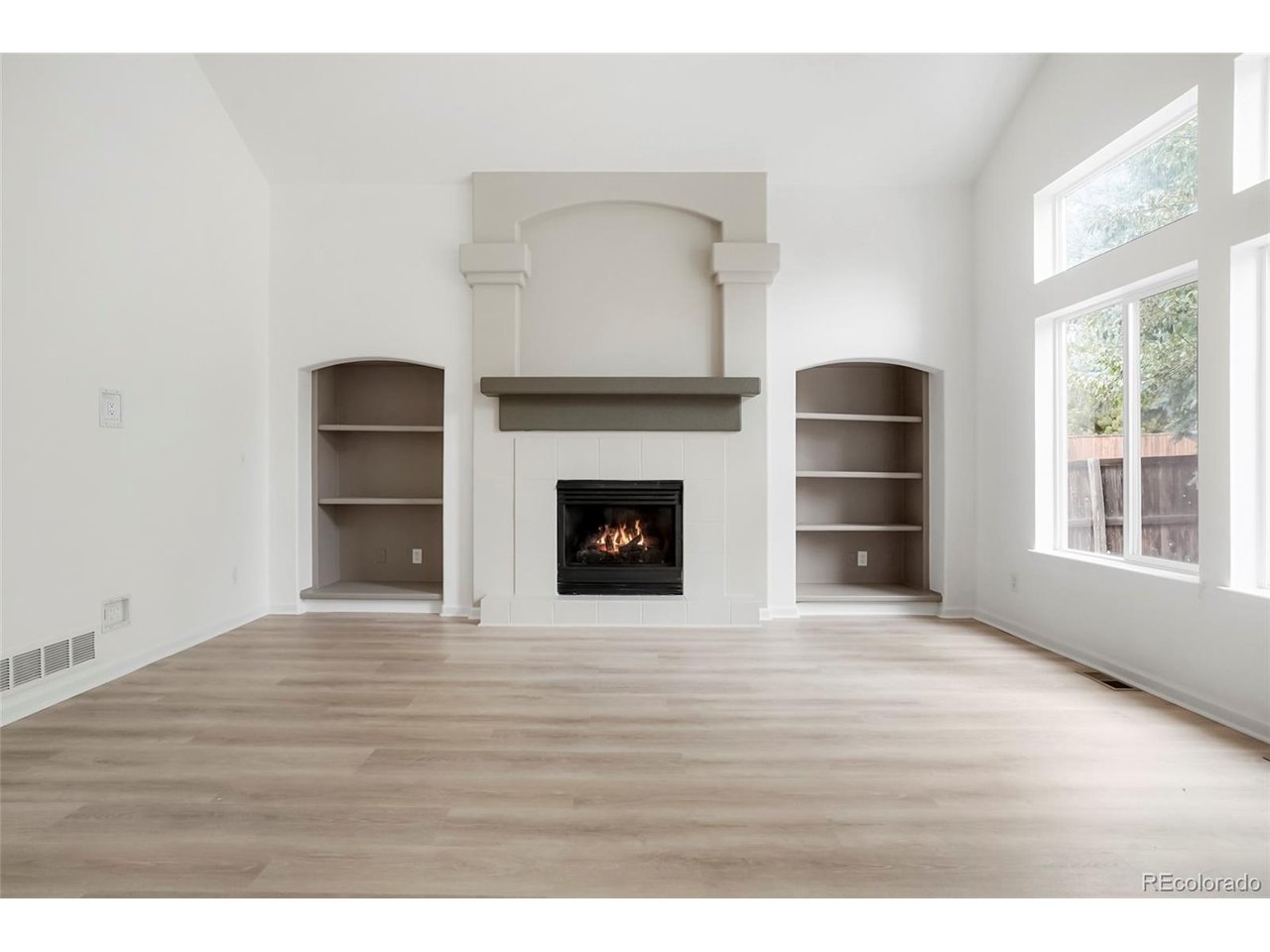 1305 W 12th Ave