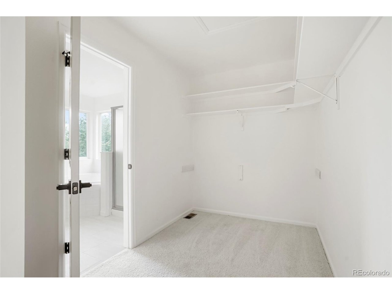 1305 W 12th Ave