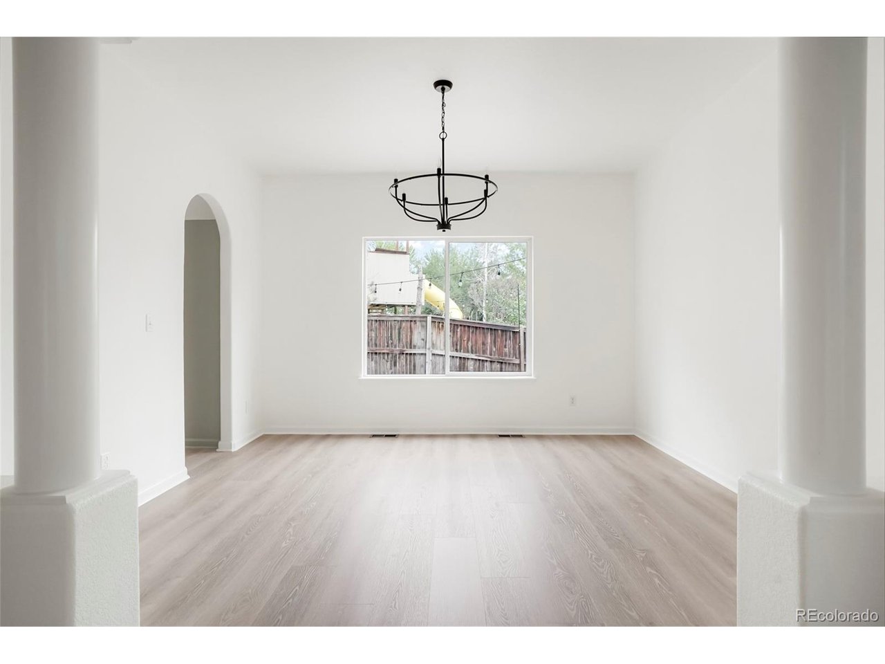 1305 W 12th Ave