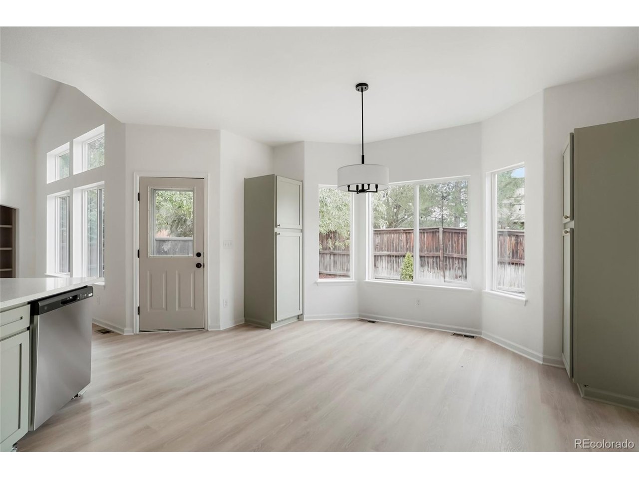 1305 W 12th Ave