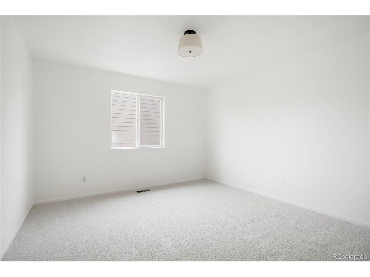 1305 W 12th Ave