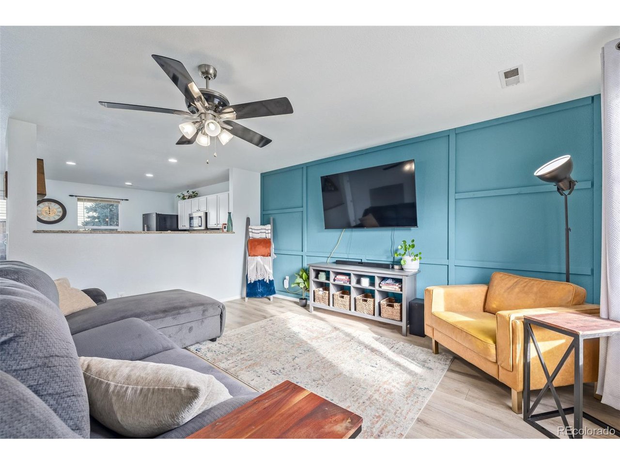 11825 W Tulane Dr