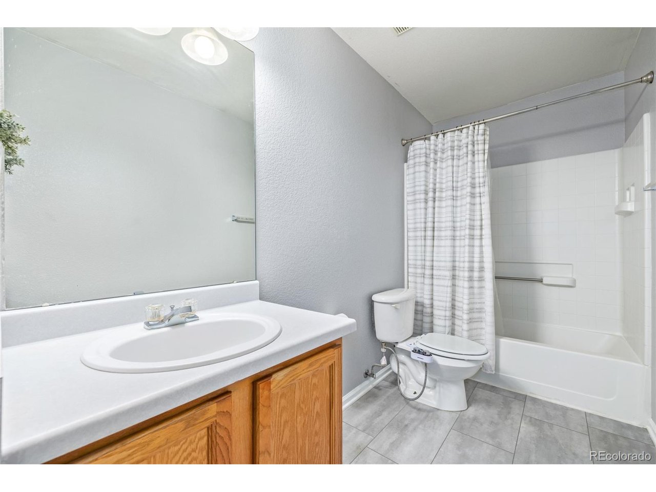 11825 W Tulane Dr