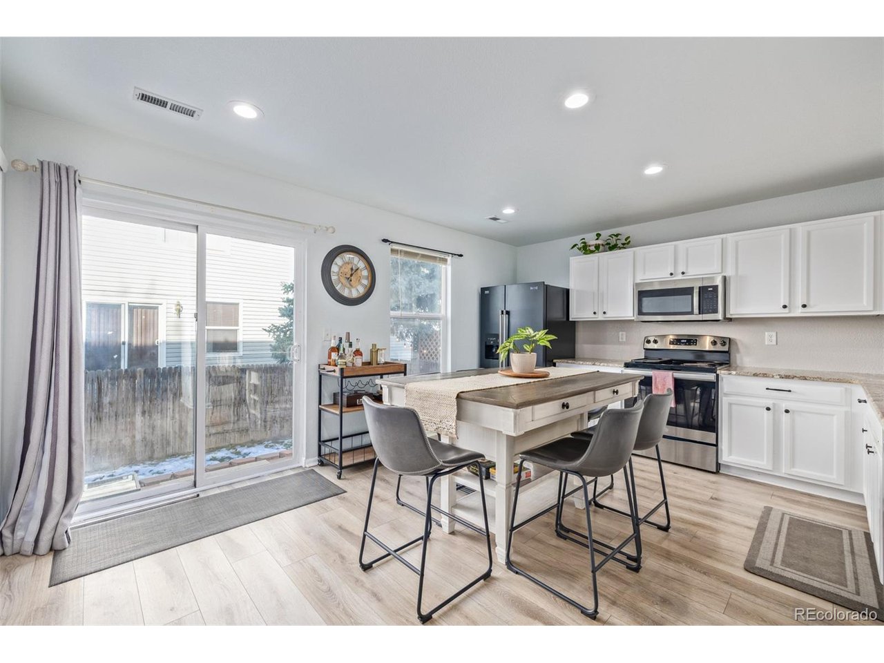 11825 W Tulane Dr