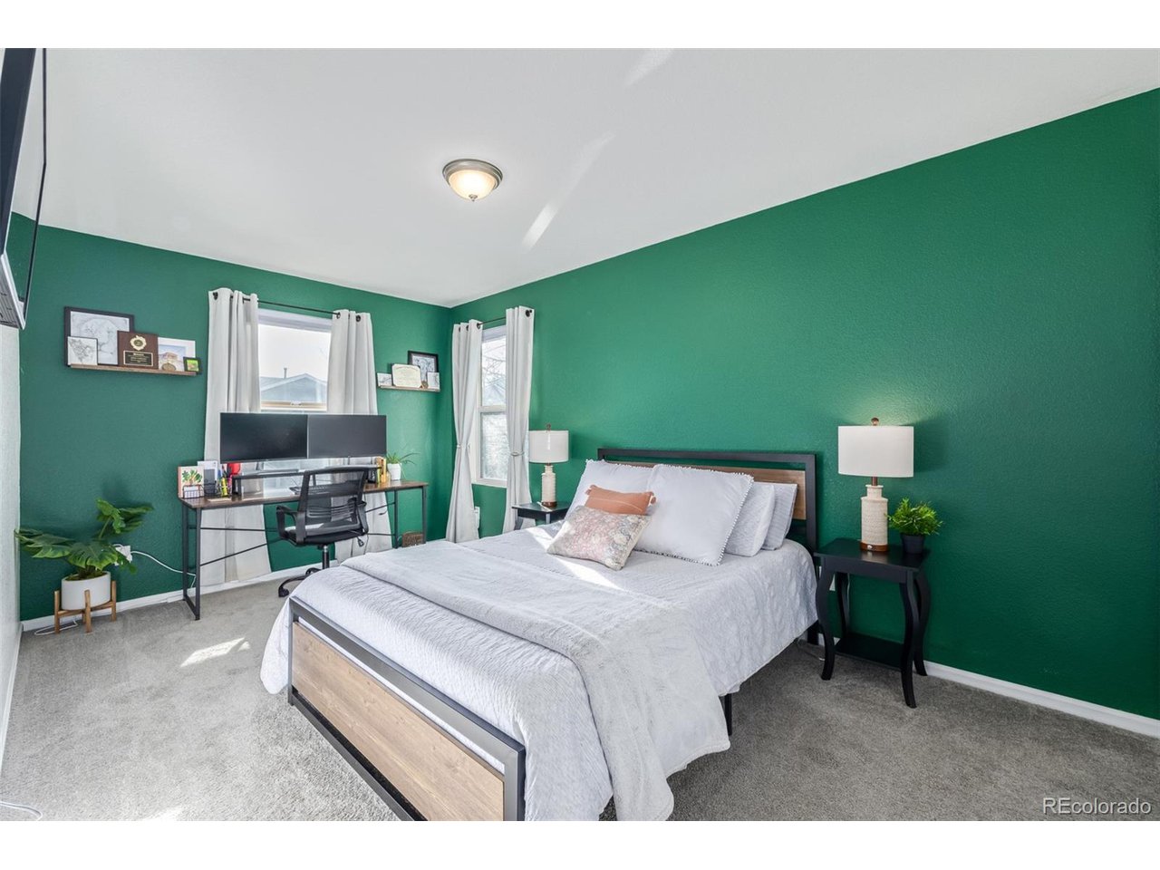 11825 W Tulane Dr