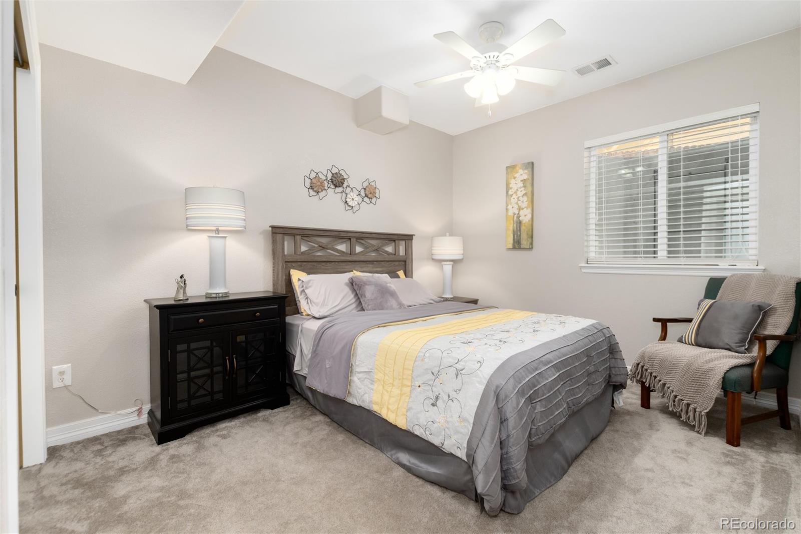 1556 Bent Wedge Point