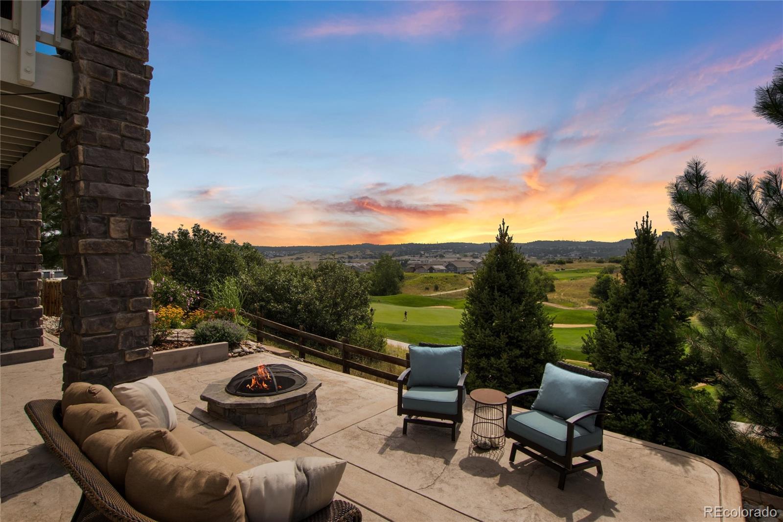 1556 Bent Wedge Point