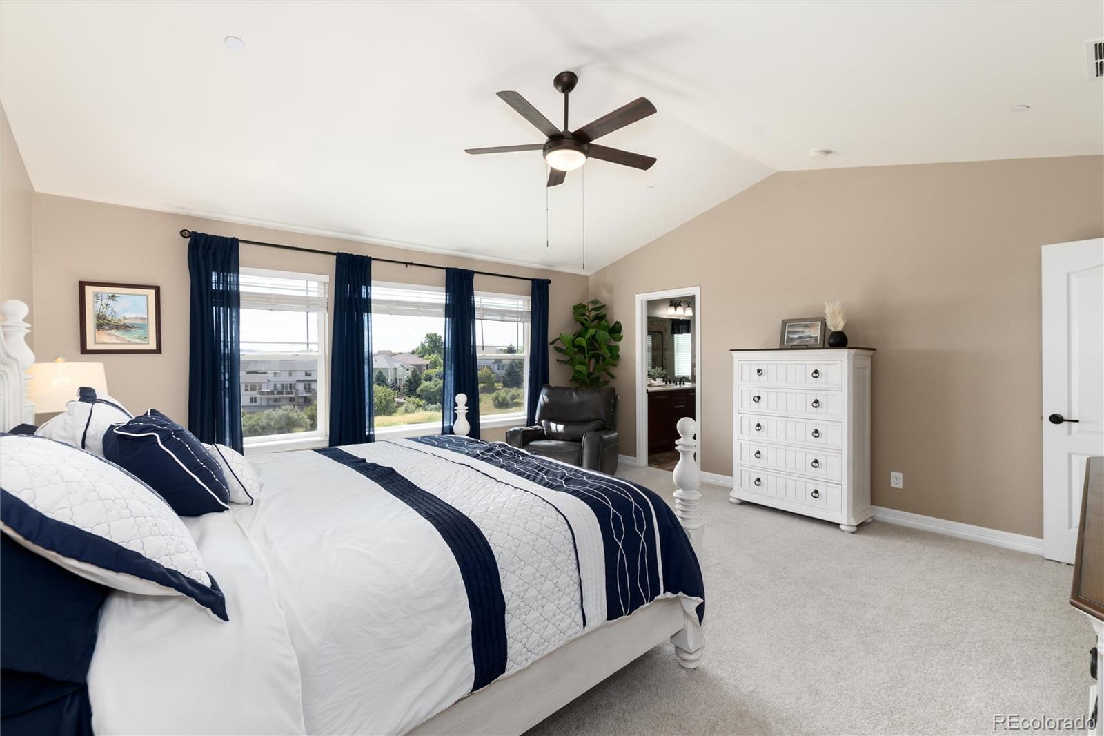 1556 Bent Wedge Point