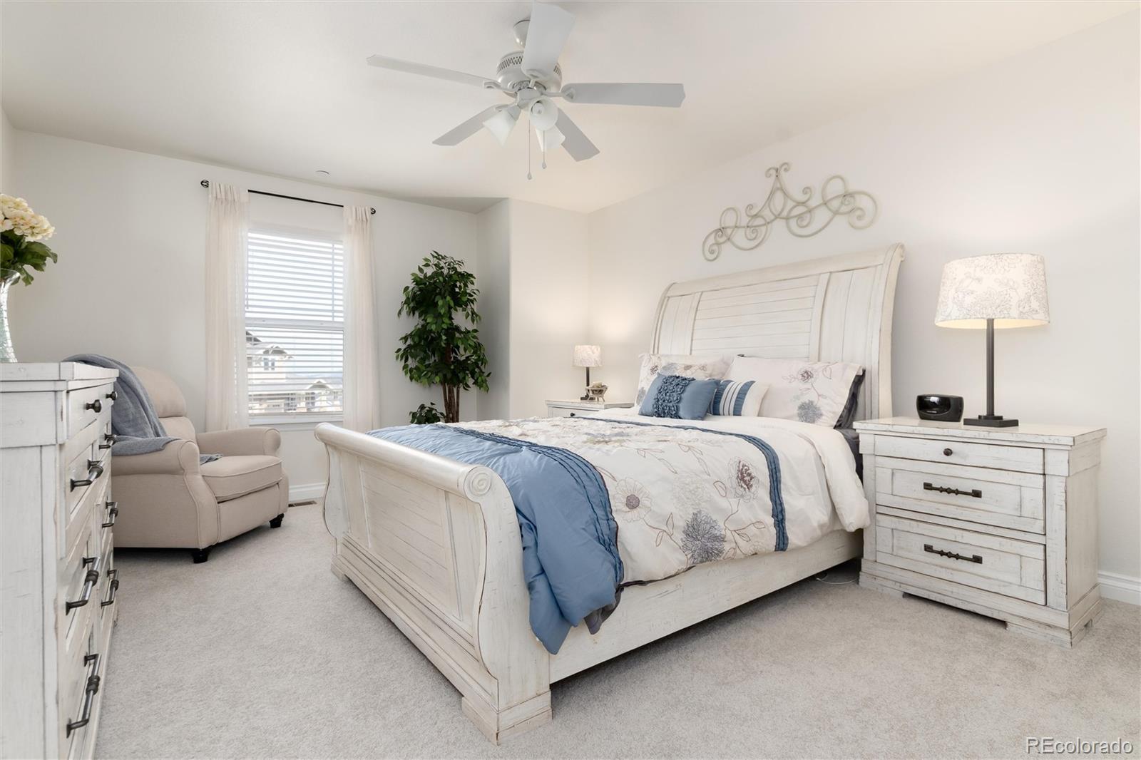 1556 Bent Wedge Point