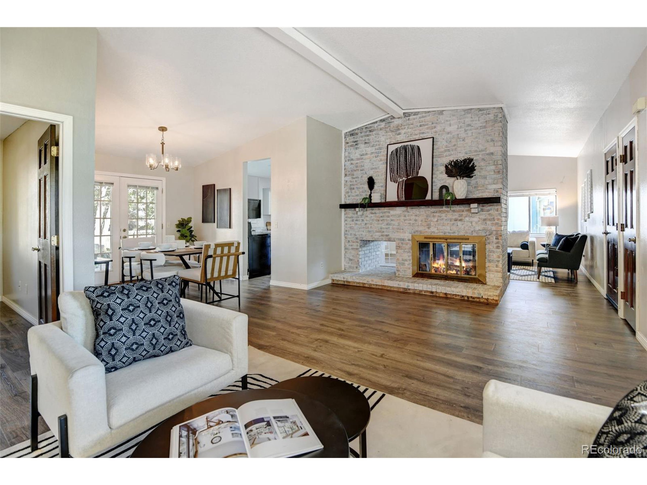 874 Dexter Dr