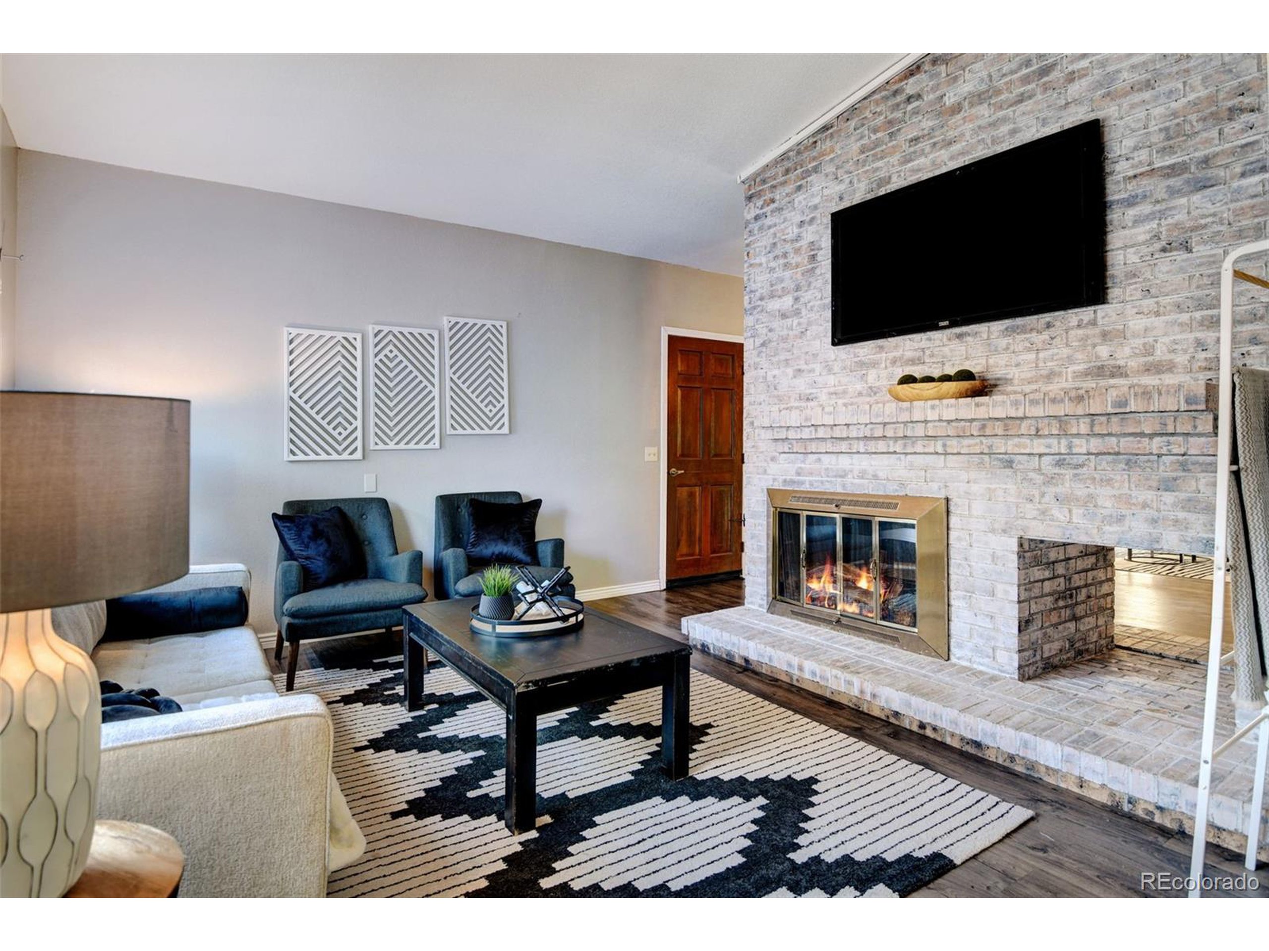 874 Dexter Dr